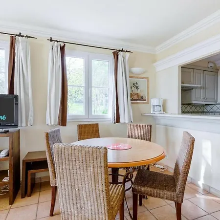 Les Bastides Aux Restanques Du Golfe De St Tropez - Maeva Home - Bastide Vue Mer 3 Pieces 6 Personnes Confort Mae-4857 *